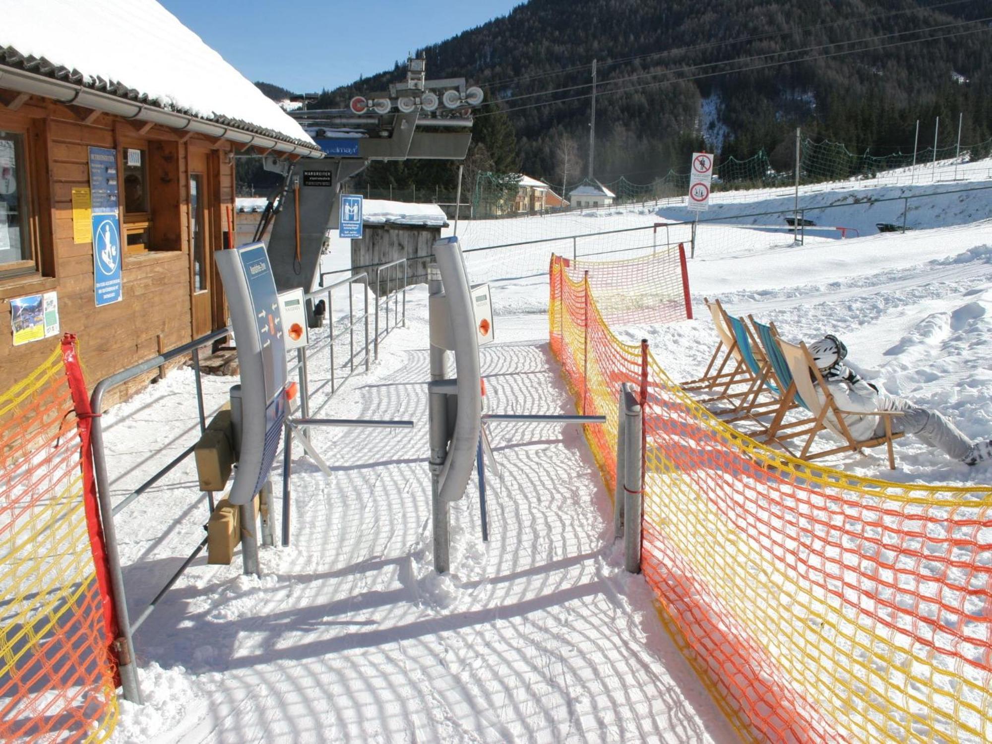 Modern Chalet in Hohentauern near Ski Lift Exterior foto